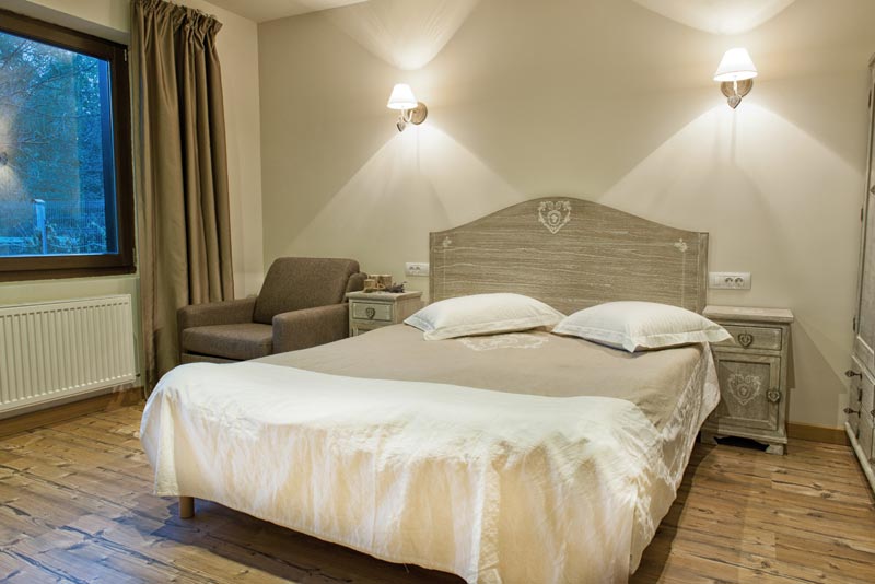 chalet-hovel